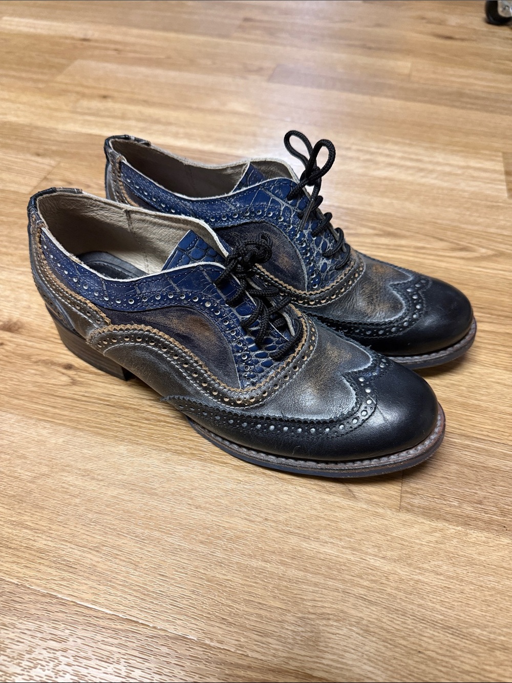 Freebird Mackenna Distressed Leather Oxfords Size 7